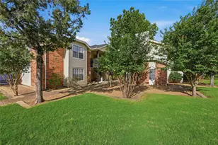 914 W Washington St, Sherman, TX 75092 - Photo 1