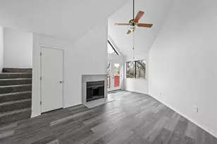 9825 Walnut St, Dallas, TX 75243 - Photo 29