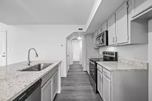 9825 Walnut St, Dallas, TX 75243 - Photo 25