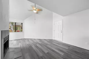 9825 Walnut St, Dallas, TX 75243 - Photo 9