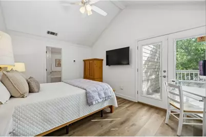 217 Cimarron Trail #5, Irving, TX 75063 - Photo 17