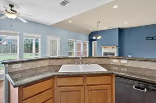 206 Water Oak Ln, Weatherford, TX 76086 - Photo 9
