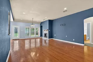 206 Water Oak Ln, Weatherford, TX 76086 - Photo 3