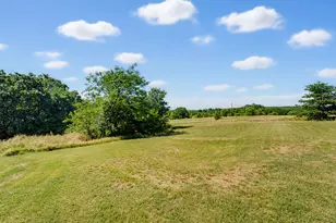 129 Coyote Cave Ln, Alvord, TX 76225 - Photo 29