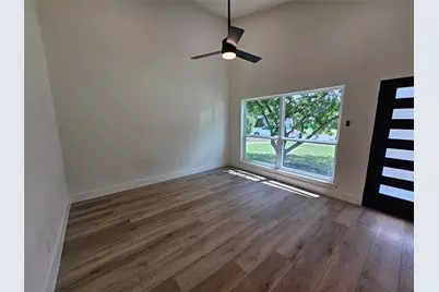 1725 R Avenue #1725, Plano, TX 75074 - Photo 3