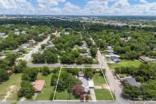 1320 S 26th St, Waco, TX 76706 - Photo 3