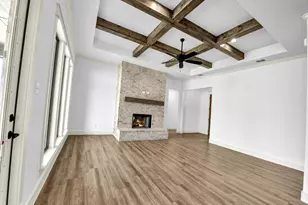 10016 Valley Oak Way, Springtown, TX 76082 - Photo 7