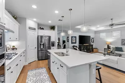 208 Long Pines Drive, McKinney, TX 75071 - Photo 7