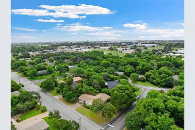 357 Sharron Drive, Woodway, TX 76712 - Photo 35