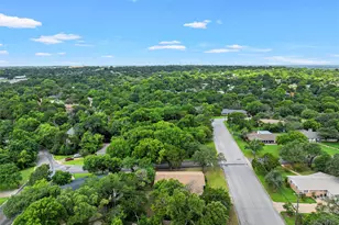 357 Sharron Dr, Woodway, TX 76712 - Photo 31