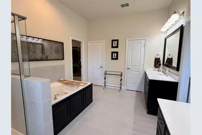 7310 Venice Drive #4, Grand Prairie, TX 75054 - Photo 17
