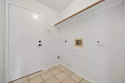 406 Hampton Circle, Grand Prairie, TX 75052 - Photo 21