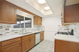 527 Dinalynn St, Mesquite, TX 75149 - Photo 3