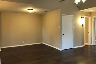 1101 Calico Ln, Arlington, TX 76011 - Photo 3