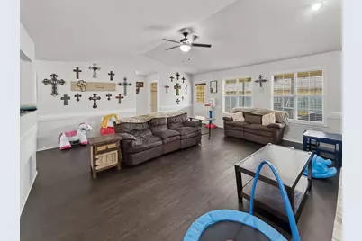 1857 Woodbridge Drive, Sulphur Springs, TX 75482 - Photo 9