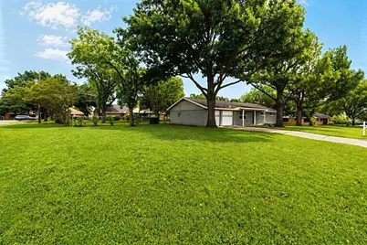 504 Pecan Street, Crowley, TX 76036 - Photo 3