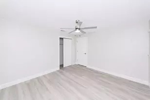 504 Pecan St, Crowley, TX 76036 - Photo 17