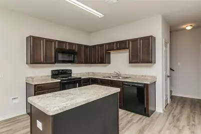 1203 Mallard Cove, Ennis, TX 75119 - Photo 3
