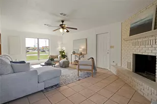790 W Jefferson St, Van Alstyne, TX 75495 - Photo 9
