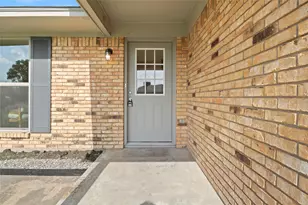 790 W Jefferson St, Van Alstyne, TX 75495 - Photo 3
