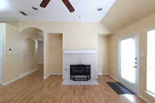 9200 Blue Water Dr, Plano, TX 75025 - Photo 5