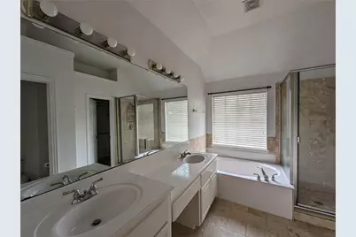 9200 Blue Water Drive, Plano, TX 75025 - Photo 11