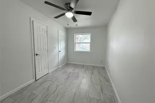 1030 Joslin St, Irving, TX 75060 - Photo 17