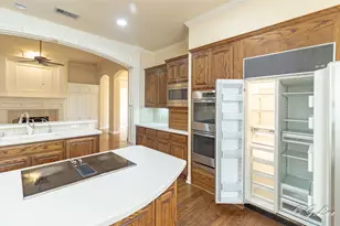 1053 Sir Lancelot Cir, Lewisville, TX 75056 - Photo 29