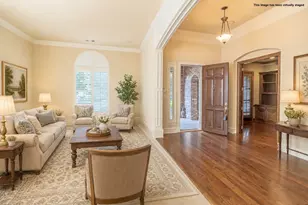 1053 Sir Lancelot Cir, Lewisville, TX 75056 - Photo 3