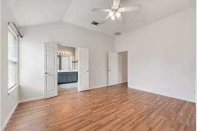 104 Goldeneye Lane, Fort Worth, TX 76120 - Photo 17