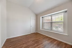 104 Goldeneye Ln, Fort Worth, TX 76120 - Photo 9