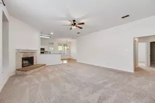 104 Goldeneye Ln, Fort Worth, TX 76120 - Photo 5