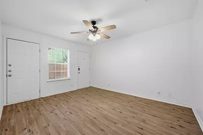 906 W Houston Street, Sherman, TX 75092 - Photo 15