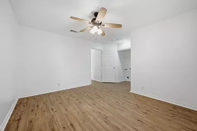 906 W Houston Street, Sherman, TX 75092 - Photo 17