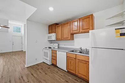 906 W Houston Street, Sherman, TX 75092 - Photo 9