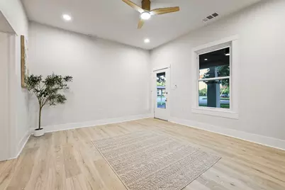 431 E Hull Street, Denison, TX 75021 - Photo 7