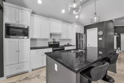 412 Travis Drive, McGregor, TX 76657 - Photo 15