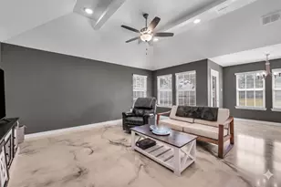 412 Travis Dr, McGregor, TX 76657 - Photo 19