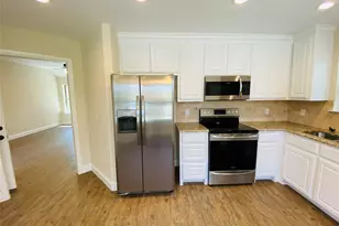 312 W Heron St, Denison, TX 75020 - Photo 7