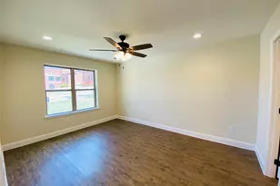 312 W Heron St, Denison, TX 75020 - Photo 9