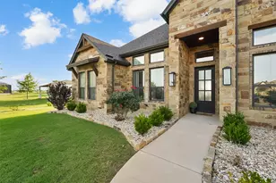 863 Alto Bonito Ct, Godley, TX 76044 - Photo 3
