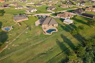 863 Alto Bonito Ct, Godley, TX 76044 - Photo 35
