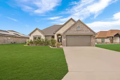 114 Oak Springs Loop, Mabank, TX 75147 - Photo 1