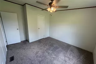 104 Hill Top Ct, Springtown, TX 76082 - Photo 17