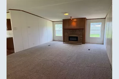 104 Hill Top Court, Springtown, TX 76082 - Photo 3