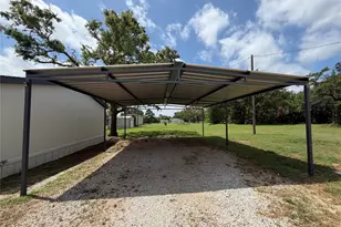104 Hill Top Ct, Springtown, TX 76082 - Photo 21