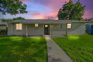 2126 Travis Dr, Carrollton, TX 75006 - Photo 1