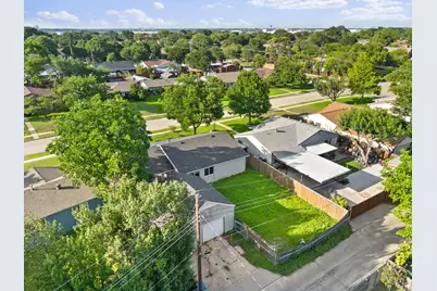 2126 Travis Drive, Carrollton, TX 75006 - Photo 37