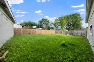 2126 Travis Dr, Carrollton, TX 75006 - Photo 29