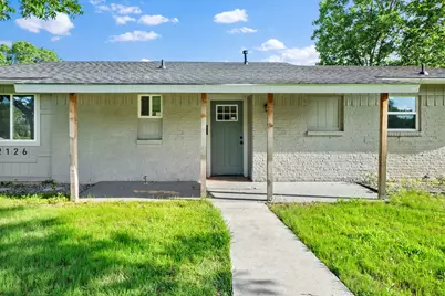 2126 Travis Drive, Carrollton, TX 75006 - Photo 9